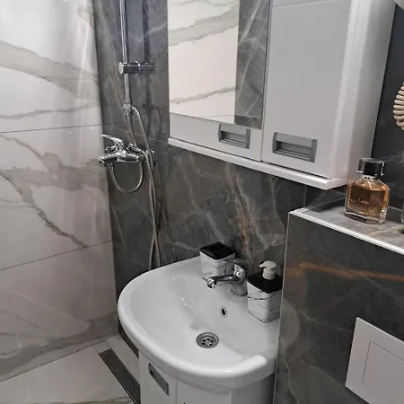 Apartment En Dusanovac